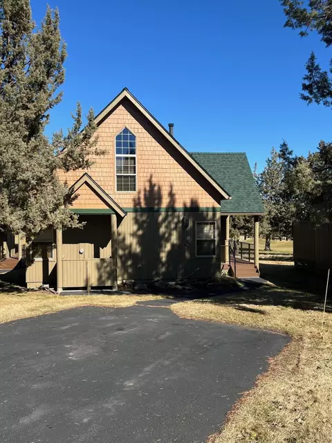 1540 Cinnamon Teal Dr #EC3I, Redmond, OR 97756