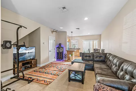 Living - 155 Casey Way, Central Point, OR 97502 photo 1 of 1