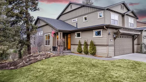 887 SW Blakely Rd, Bend, OR 97702
