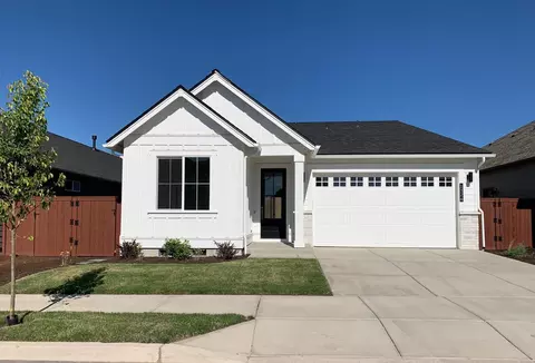 1326 NE Whistle Way, Prineville, OR 97754