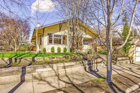 819 Minnesota Ave, Medford, OR 97504
