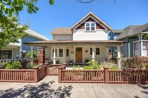 343 B St, Ashland, OR 97520