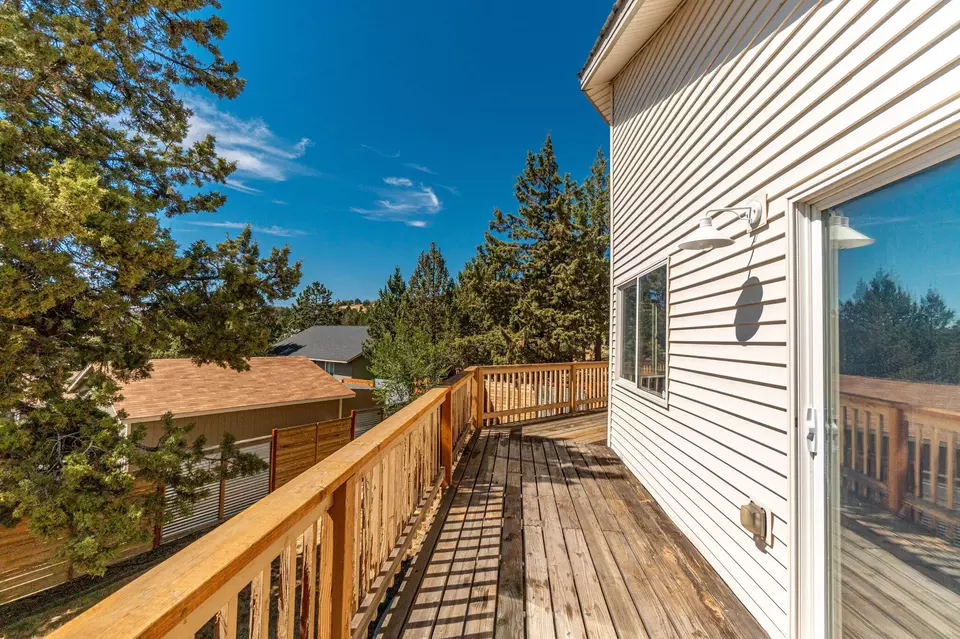 Exterior - 11211 NW King Ave, Prineville, OR 97754 photo 7 of 10