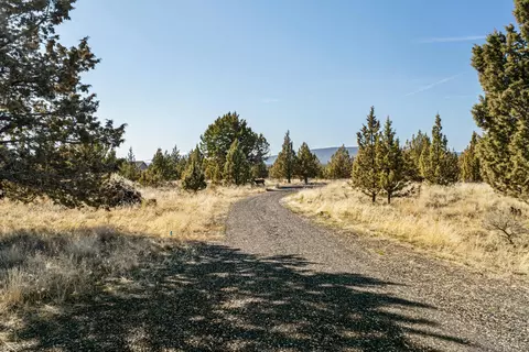 SW Peninsula Drive, Terrebonne, OR 97760