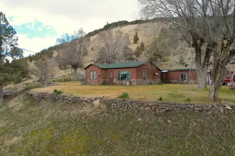 902 SW Crestview Rd, Prineville, OR 97754
