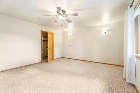 Bedroom - 16685 Oakridge Pl, La Pine, OR 97739 photo 3 of 4