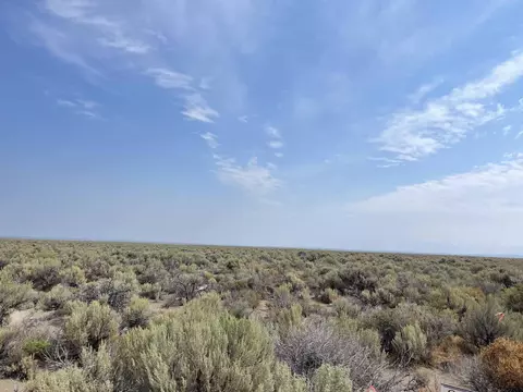 fossil lake road, Christmas Valley, OR 97641