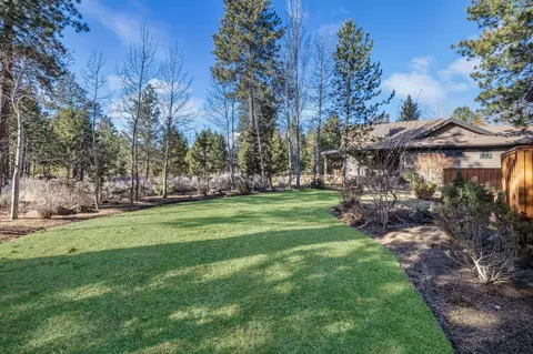 19557 Green Lakes Loop, Bend, OR 97702 photo 31