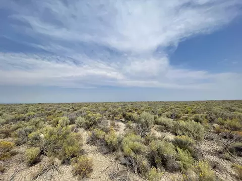 fossil lake road, Christmas Valley, OR 97641