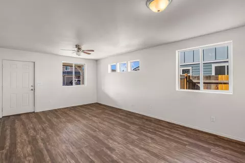 Living - 51736 Putney Ln, La Pine, OR 97739 photo 3 of 3