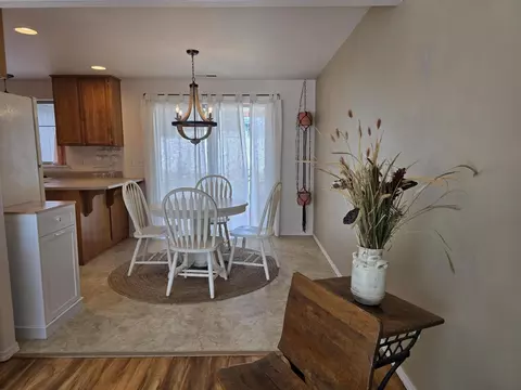 Dining - 639 Karic Way, Eagle Point, OR 97524 photo 1 of 2