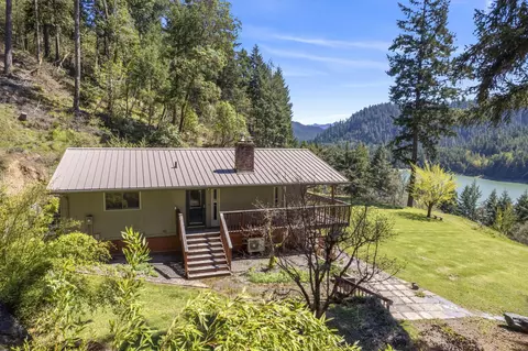 49867 Hills Creek Rd, Oakridge, OR 97463
