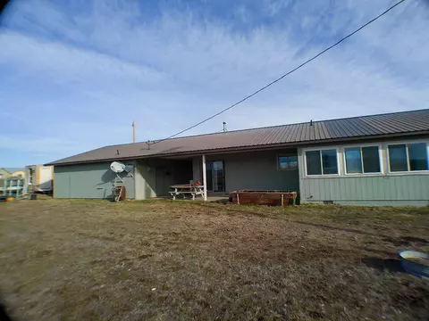 Exterior - 23727 Jefferson Ave, Beatty, OR 97621 photo 4 of 11
