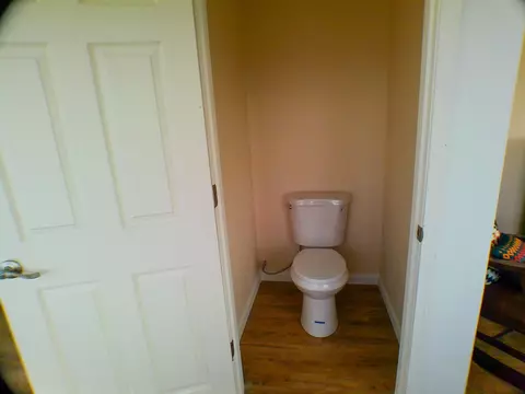 Bath - 23727 Jefferson Ave, Beatty, OR 97621 photo 3 of 3
