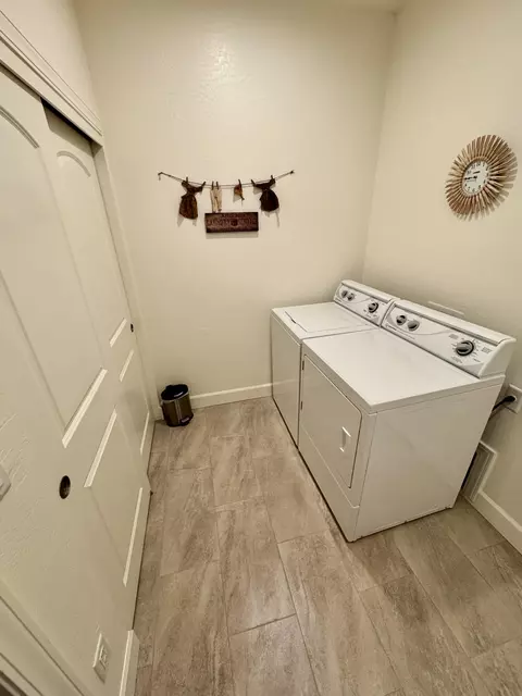 438 Cheney Loop, Central Point, OR 97502 photo 13