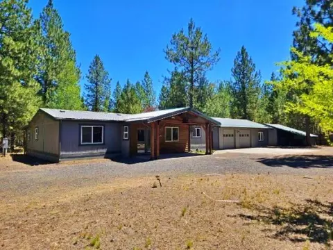 50820 Doe Loop, La Pine, OR 97739 photo 2