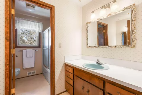 63480 Hughes Rd, Bend, OR 97701 photo 24