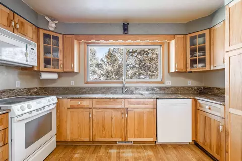 63480 Hughes Rd, Bend, OR 97701 photo 14