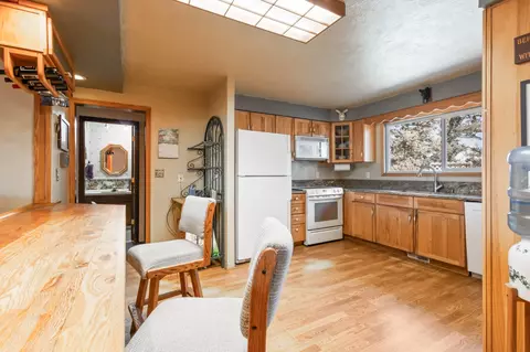 63480 Hughes Rd, Bend, OR 97701 photo 13