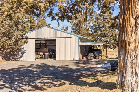63480 Hughes Rd, Bend, OR 97701 photo 35