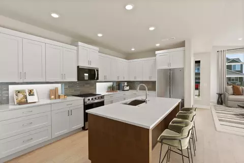 Kitchen - 3962 NE Oakside Loop, Bend, OR 97701 photo 1 of 2