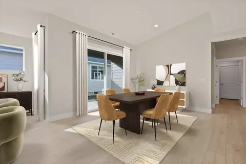 Dining - 3962 NE Oakside Loop, Bend, OR 97701 photo 1 of 4