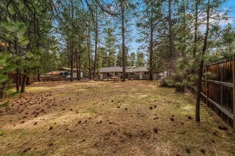 19646 Nugget Pl, Bend, OR 97702 photo 38