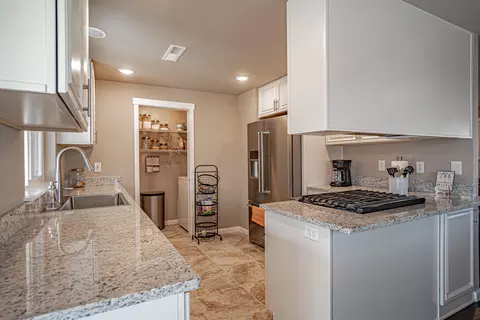 601 Benjamin Way, Phoenix, OR 97535 photo 5