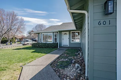 601 Benjamin Way, Phoenix, OR 97535 photo 17