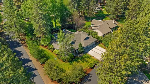 View/Area - 20455 Outback Ct, Bend, OR 97702 photo 2 of 2