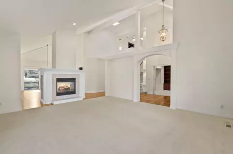 Living - 20455 Outback Ct, Bend, OR 97702 photo 3 of 5