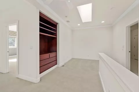 Bedroom - 20455 Outback Ct, Bend, OR 97702 photo 3 of 6