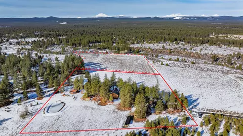 60647 Antler Rd, Bend, OR 97702