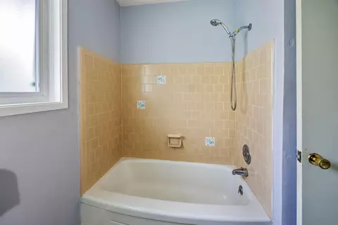 401 Oak St, Phoenix, OR 97535 photo 13