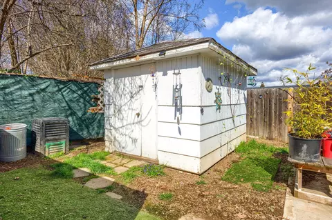 401 Oak St, Phoenix, OR 97535 photo 45