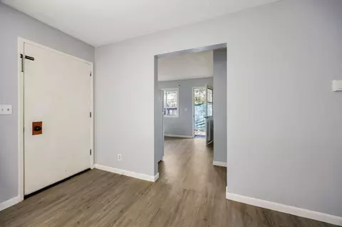 401 Oak St, Phoenix, OR 97535 photo 5