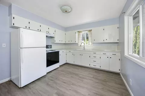 401 Oak St, Phoenix, OR 97535 photo 6