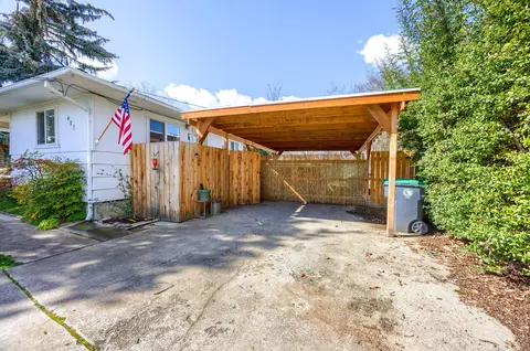 401 Oak St, Phoenix, OR 97535 photo 42