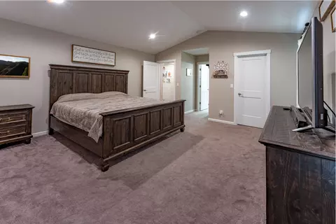 Other - 823 SW 26th Ct, Redmond, OR 97756 photo 1 of 3