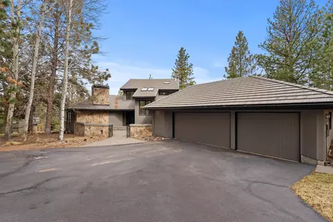 1694 NW Farewell Dr, Bend, OR 97703