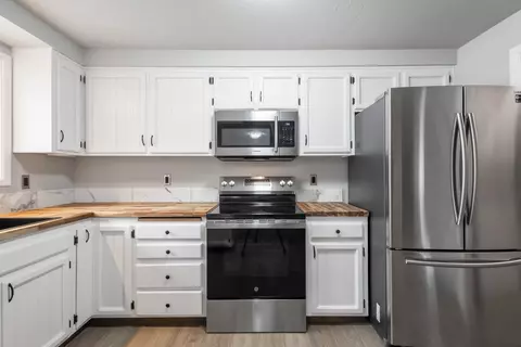 60903 Amethyst St, Bend, OR 97702 photo 4