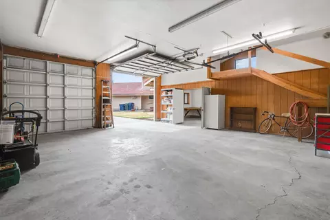 2875 NE Adrian Ct, Bend, OR 97701 photo 19