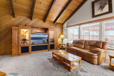 2875 NE Adrian Ct, Bend, OR 97701 photo 3