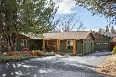2841 NE Shepard Rd, Bend, OR 97701