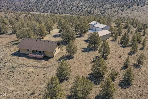 25405 SE Bear Creek Rd, Prineville, OR 97754
