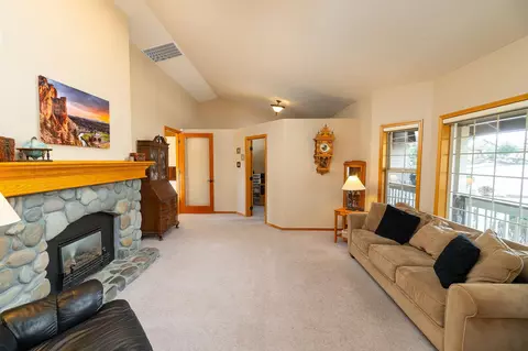 Living - 61415 Steens Mountain Loop, Bend, OR 97702 photo 2 of 3