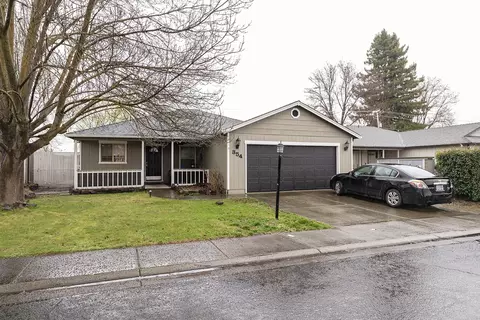 354 Sandi Way, Eagle Point, OR 97524