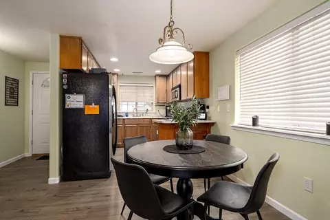 Dining - 354 Sandi Way, Eagle Point, OR 97524 photo 1 of 1