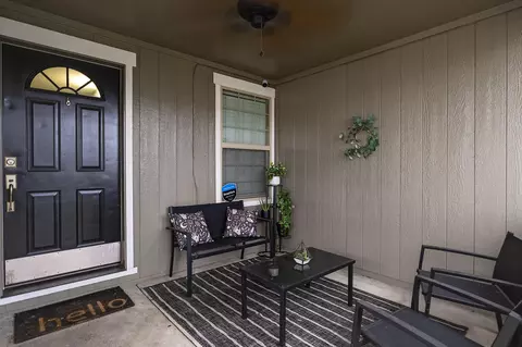 Exterior - 354 Sandi Way, Eagle Point, OR 97524 photo 1 of 3