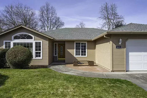 1821 Cascadia Cir, Medford, OR 97504